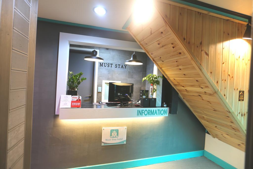 Must Stay Hotel Myeongdong Seúl Exterior foto